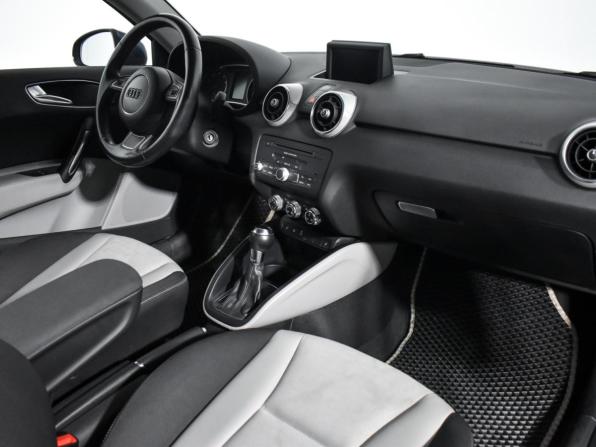 Audi A1 I (8X) с пробегом 2012 года, цена 990 000 рублей, 205901 км, хэтчбек, Автокод Объявления
