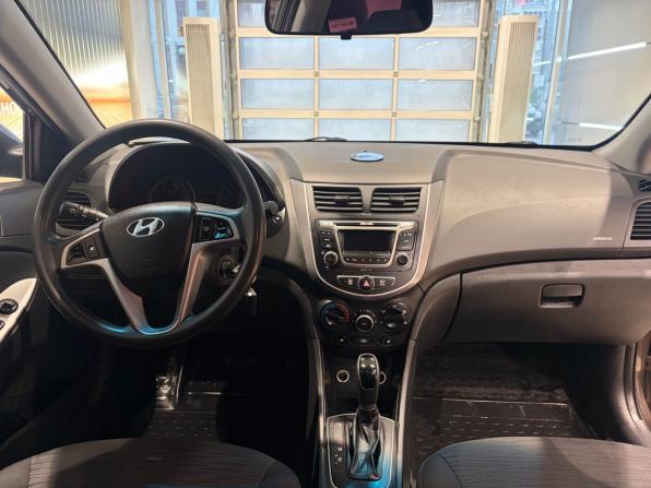 Hyundai Solaris I Рестайлинг с пробегом 2016 года, цена 799 000 рублей, 204043 км, седан, Автокод Объявления