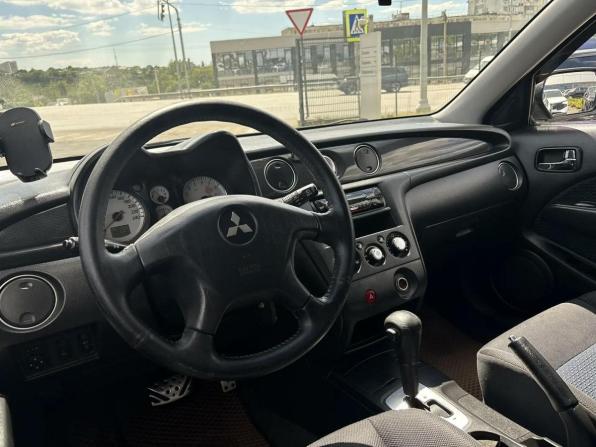 Mitsubishi Outlander I с пробегом 2006 года, цена 520 000 рублей, 323223 км, внедорожник, Автокод Объявления