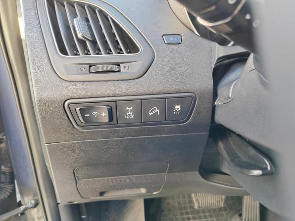 Hyundai ix35 I с пробегом 2012 года, цена 1 290 000 рублей, 147236 км, внедорожник, Автокод Объявления