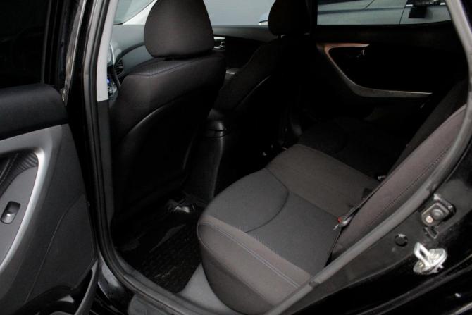 Hyundai Elantra V (MD) Рестайлинг с пробегом 2013 года, цена 1 230 000 рублей, 173641 км, седан, Автокод Объявления