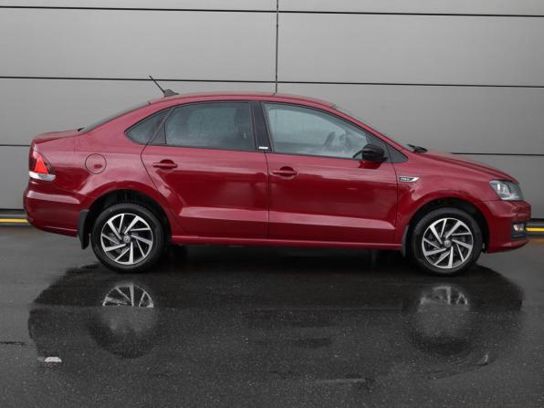 Volkswagen Polo V Рестайлинг с пробегом 2017 года, цена 1 098 000 рублей, 79820 км, седан, Автокод Объявления