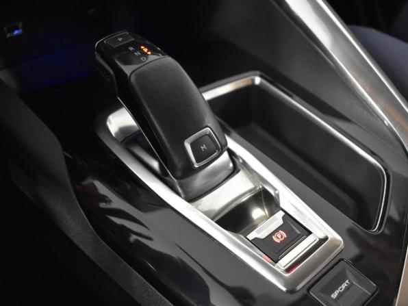 Peugeot 3008 II с пробегом 2019 года, цена 1 295 200 рублей, 202858 км, внедорожник, Автокод Объявления