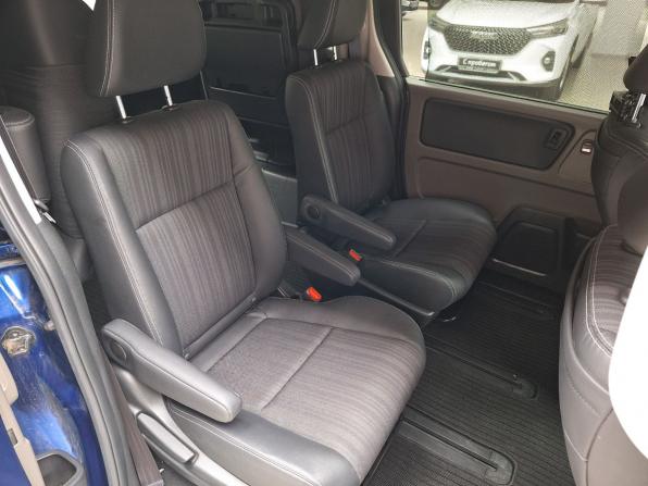 Honda Freed II с пробегом 2017 года, цена 1 751 000 рублей, 39513 км, компактвэн, Автокод Объявления