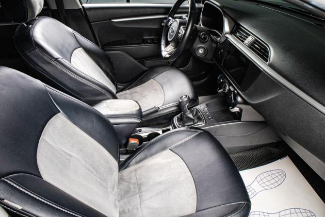 Kia Rio IV Рестайлинг с пробегом 2020 года, цена 1 529 000 рублей, 121000 км, седан, Автокод Объявления