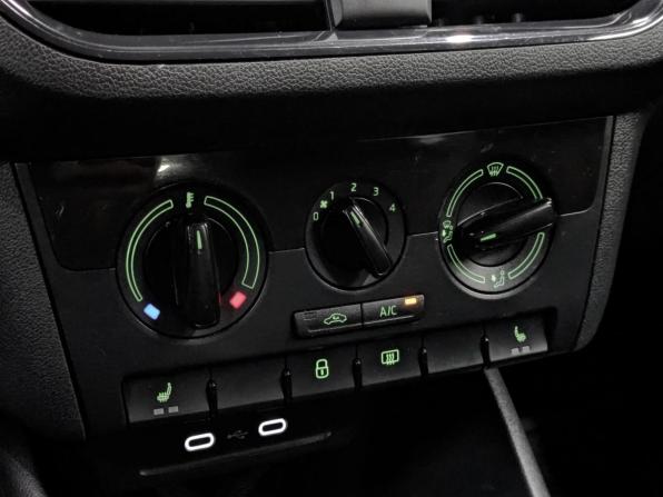 Skoda Rapid II с пробегом 2022 года, цена 1 725 000 рублей, 64409 км, лифтбек, Автокод Объявления