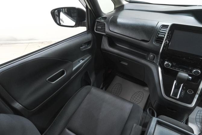 Nissan Serena V (C27) с пробегом 2017 года, цена 1 869 000 рублей, 136000 км, минивэн, Автокод Объявления