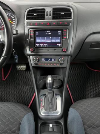 Volkswagen Polo V Рестайлинг с пробегом 2019 года, цена 1 345 000 рублей, 143676 км, седан, Автокод Объявления