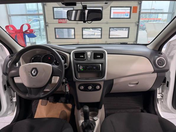 Renault Sandero II с пробегом 2017 года, цена 774 000 рублей, 56589 км, хэтчбек, Автокод Объявления