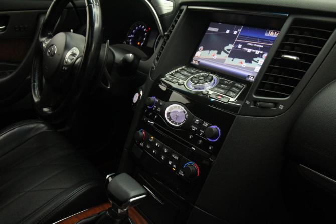 Infiniti QX70 с пробегом 2014 года, цена 2 800 000 рублей, 77829 км, внедорожник, Автокод Объявления