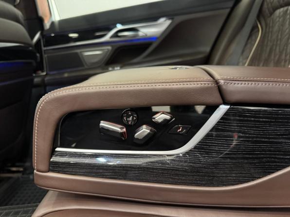 BMW 7 серии VI (G11/G12) Рестайлинг с пробегом 2020 года, цена 6 890 000 рублей, 78260 км, седан, Автокод Объявления