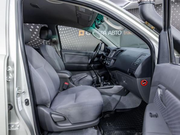 Toyota Hilux VII Рестайлинг с пробегом 2012 года, цена 1 424 000 рублей, 251739 км, offers.body_type.unknown, Автокод Объявления