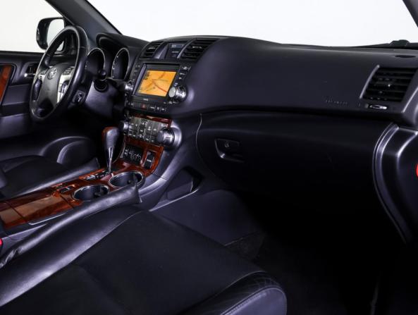 Toyota Highlander II (XU40) Рестайлинг с пробегом 2012 года, цена 2 190 000 рублей, 180157 км, внедорожник, Автокод Объявления