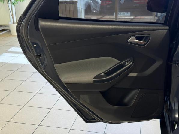 Ford Focus III с пробегом 2014 года, цена 995 000 рублей, 229639 км, хэтчбек, Автокод Объявления