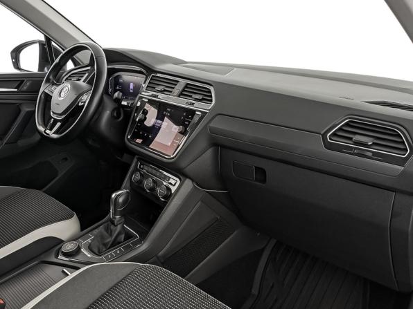 Volkswagen Tiguan II с пробегом 2019 года, цена 2 850 000 рублей, 100450 км, внедорожник, Автокод Объявления