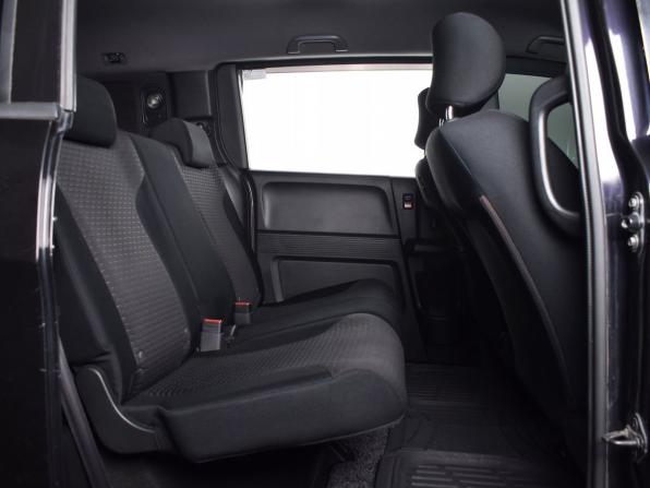 Honda Freed I с пробегом 2010 года, цена 999 995 рублей, 125818 км, компактвэн, Автокод Объявления