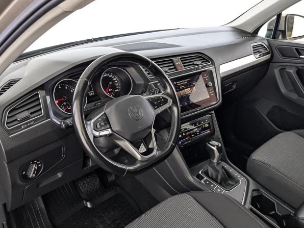 Volkswagen Tiguan II Рестайлинг с пробегом 2021 года, цена 2 370 000 рублей, 96071 км, внедорожник, Автокод Объявления