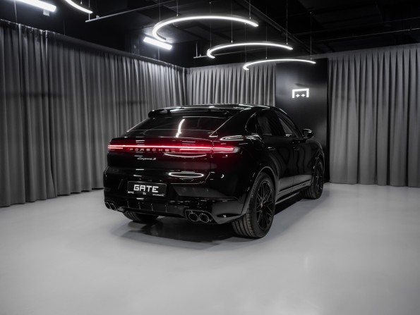 Новый Porsche Cayenne III Рестайлинг 2024 года, цена 27 783 400 рублей, внедорожник, Автокод Объявления