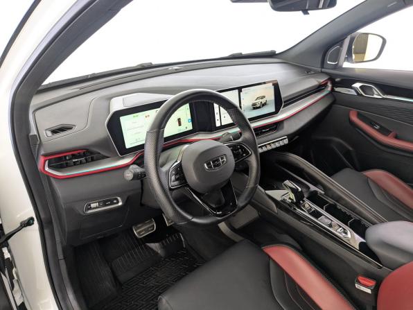Geely Coolray I Рестайлинг с пробегом 2023 года, цена 2 099 000 рублей, 49909 км, внедорожник, Автокод Объявления