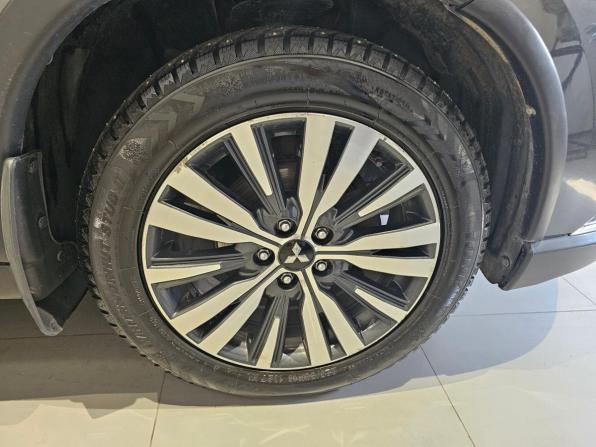 Mitsubishi Outlander III Рестайлинг 3 с пробегом 2020 года, цена 1 849 000 рублей, 172672 км, внедорожник, Автокод Объявления