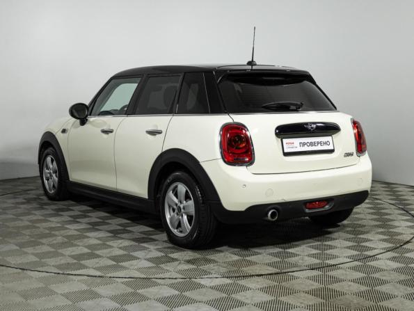 Mini Hatch III (F55/F56) с пробегом 2016 года, цена 1 510 000 рублей, 85818 км, хэтчбек, Автокод Объявления