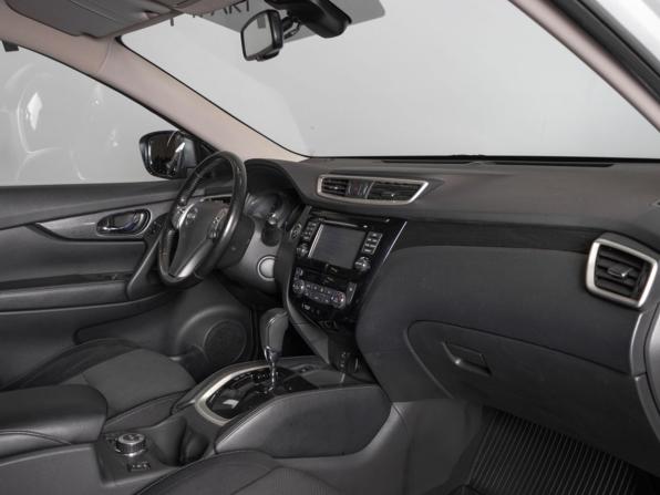 Nissan X-Trail III с пробегом 2018 года, цена 1 899 998 рублей, 156224 км, внедорожник, Автокод Объявления