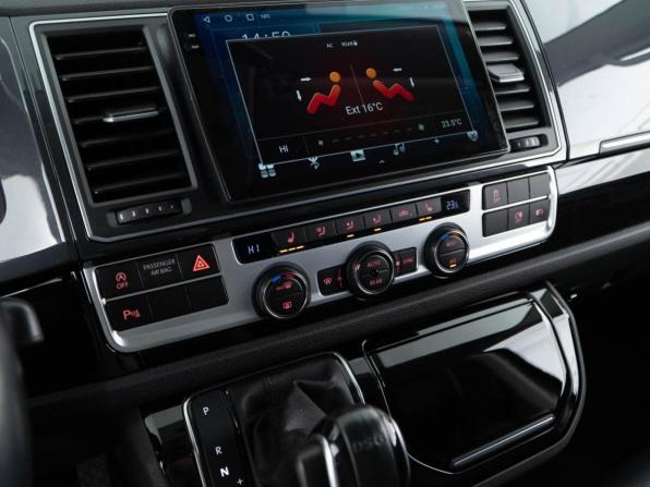 Volkswagen Multivan T6 с пробегом 2019 года, цена 4 899 050 рублей, 146602 км, минивэн, Автокод Объявления