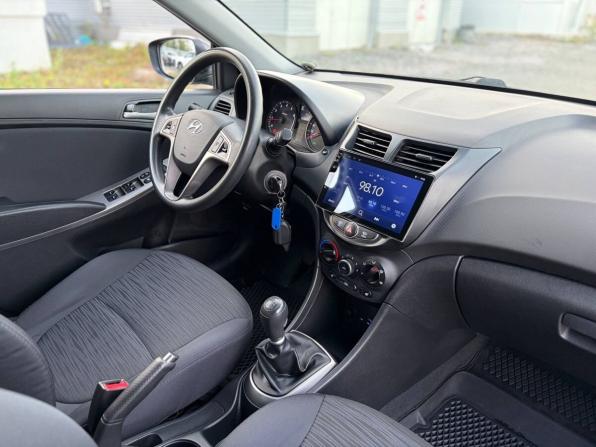 Hyundai Solaris I Рестайлинг с пробегом 2016 года, цена 855 000 рублей, 109000 км, седан, Автокод Объявления