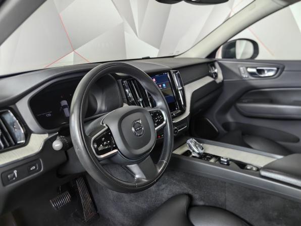 Volvo XC60 II Рестайлинг с пробегом 2021 года, цена 4 050 000 рублей, 100673 км, внедорожник, Автокод Объявления