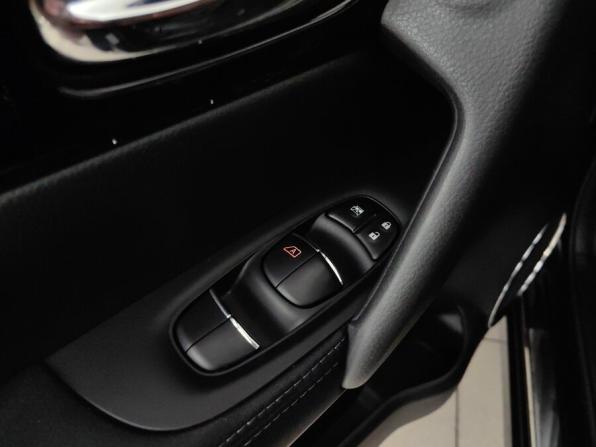 Nissan Qashqai II с пробегом 2018 года, цена 1 885 000 рублей, 61000 км, внедорожник, Автокод Объявления
