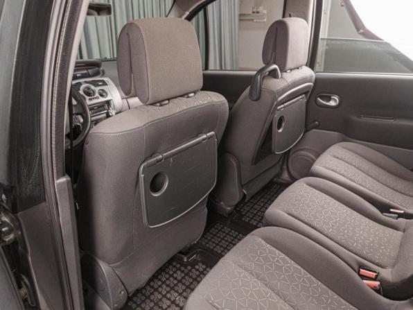 Renault Scenic II Рестайлинг с пробегом 2009 года, цена 289 000 рублей, 331316 км, компактвэн, Автокод Объявления
