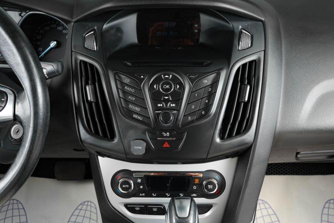 Ford Focus III с пробегом 2013 года, цена 1 059 000 рублей, 74000 км, седан, Автокод Объявления