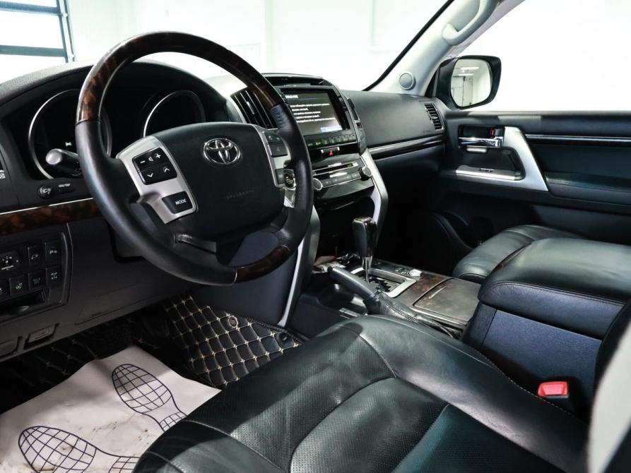 Toyota Land Cruiser 200 Series Рестайлинг 2 Калуга  - изображение 17