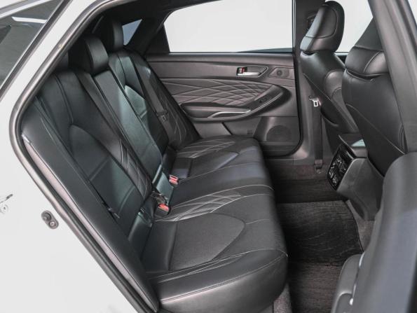 Toyota Avalon V с пробегом 2022 года, цена 3 399 000 рублей, 51529 км, седан, Автокод Объявления