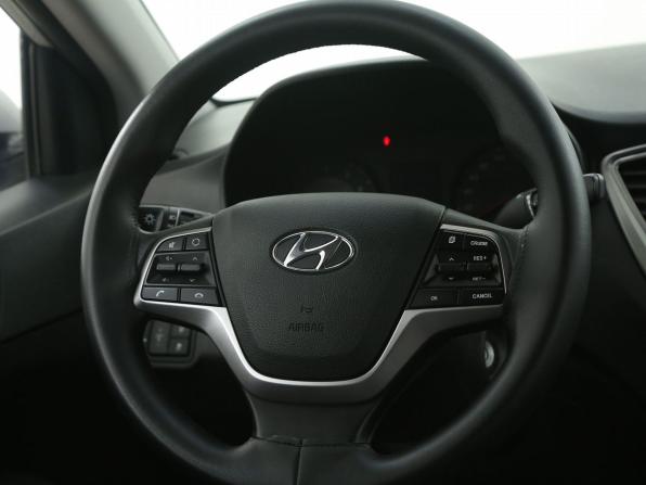 Hyundai Solaris II Рестайлинг с пробегом 2021 года, цена 1 424 000 рублей, 114500 км, седан, Автокод Объявления