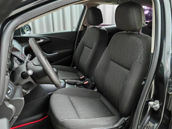 Opel Astra J Рестайлинг с пробегом 2013 года, цена 651 000 рублей, 240000 км, универсал, Автокод Объявления