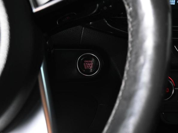 Kia Ceed III с пробегом 2020 года, цена 1 899 000 рублей, 84742 км, хэтчбек, Автокод Объявления