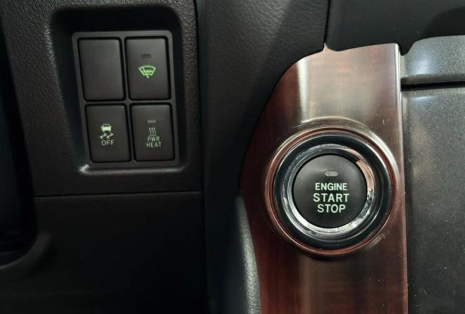 Toyota Land Cruiser Prado 150 Series Рестайлинг 1 с пробегом 2015 года, цена 4 120 000 рублей, 206302 км, внедорожник, Автокод Объявления