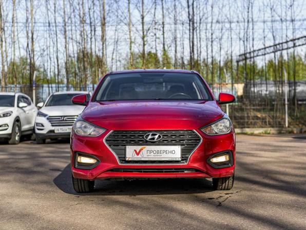 Hyundai Solaris II с пробегом 2017 года, цена 1 260 000 рублей, 111223 км, седан, Автокод Объявления