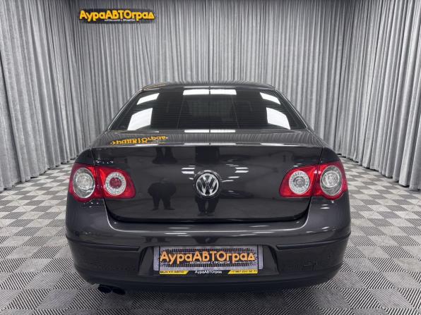 Volkswagen Passat B6 с пробегом 2008 года, цена 890 000 рублей, 291696 км, седан, Автокод Объявления