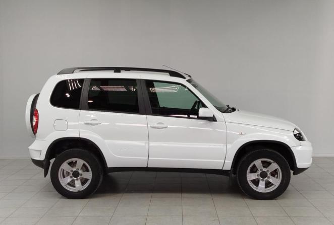 Chevrolet Niva I Рестайлинг с пробегом 2019 года, цена 920 000 рублей, 59460 км, внедорожник, Автокод Объявления