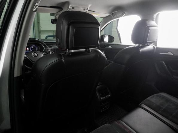 Volkswagen Tiguan II с пробегом 2019 года, цена 2 344 000 рублей, 194692 км, внедорожник, Автокод Объявления