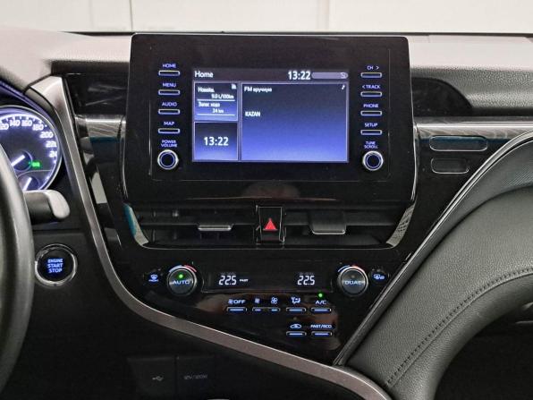 Toyota Camry VIII (XV70) Рестайлинг с пробегом 2021 года, цена 2 290 000 рублей, 111417 км, седан, Автокод Объявления
