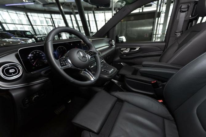 Новый Mercedes-Benz V-Класс III (W447) Рестайлинг 2 2024 года, цена 18 900 000 рублей, минивэн, Автокод Объявления