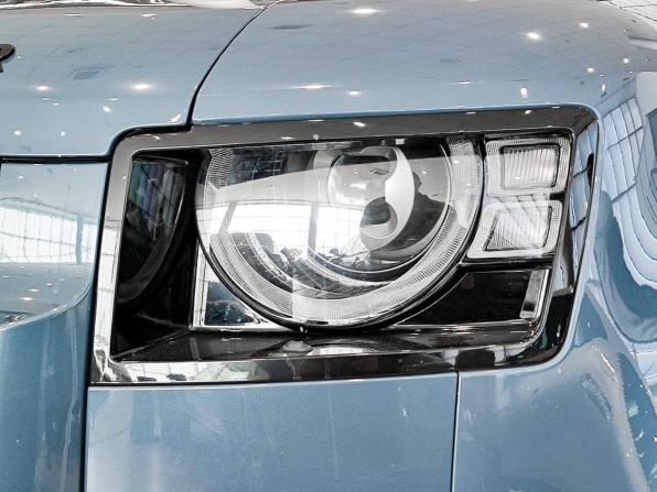 Land Rover Defender II с пробегом 2021 года, цена 7 550 000 рублей, 84000 км, внедорожник, Автокод Объявления