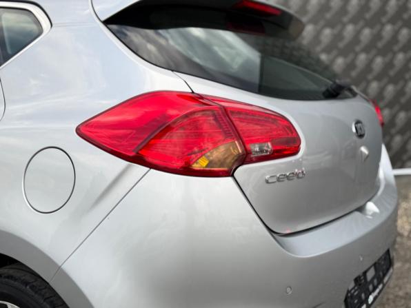 Kia Ceed II с пробегом 2014 года, цена 1 200 000 рублей, 138000 км, хэтчбек, Автокод Объявления