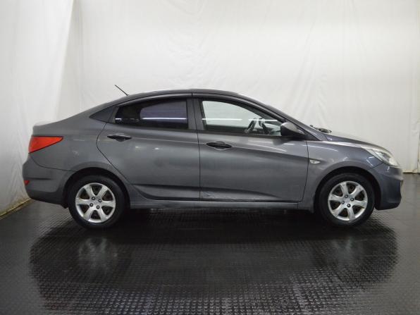 Hyundai Solaris I с пробегом 2013 года, цена 429 000 рублей, 286078 км, седан, Автокод Объявления