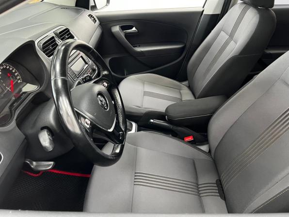 Volkswagen Polo V Рестайлинг с пробегом 2016 года, цена 990 000 рублей, 188914 км, седан, Автокод Объявления