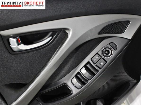 Hyundai Elantra V (MD) Рестайлинг с пробегом 2013 года, цена 1 197 000 рублей, 208475 км, седан, Автокод Объявления