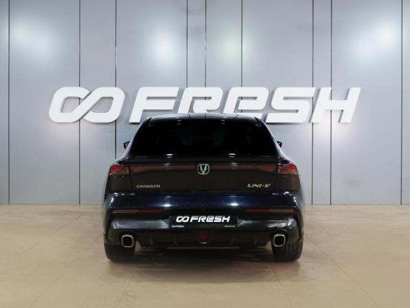 Changan UNI-V I с пробегом 2024 года, цена 2 299 000 рублей, 26452 км, лифтбек, Автокод Объявления